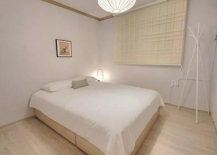 Peaceful Breeze - Gocheok Dome On Foot, Hongdae And Yeouido 20 Minutes, Free Luggage Storage, Groups, Families ヴィラ